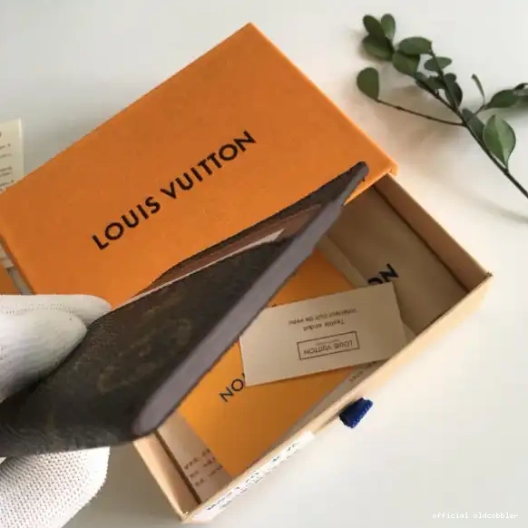 Official oldcobbler LOUIS CARD VUITTON HOLDER 50DOUBLE BANDOULIERE 0514